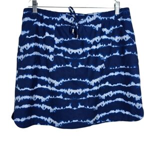 CHICO'S ZENERGY BLUE AND WHITE SKORT